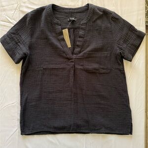 🆕 NWT • J. Crew 100% Cotton V Neckline Short Sleeve Top in Black